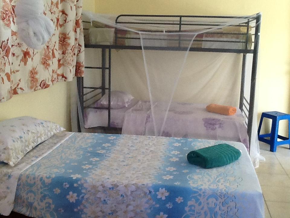 Pension Turiroa " Chez Olga" アヴァトル エクステリア 写真